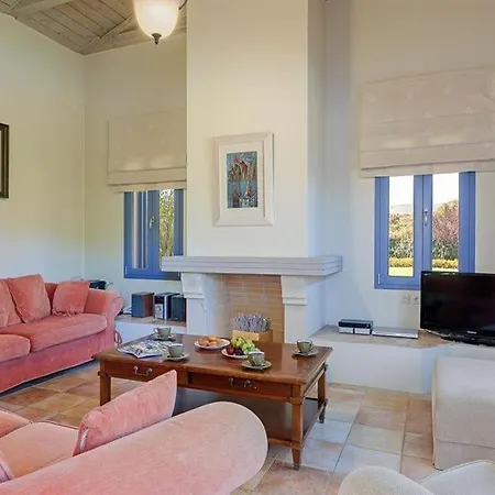Sleeps 8 Pool Air Con Wifi 别墅 Kaligata
