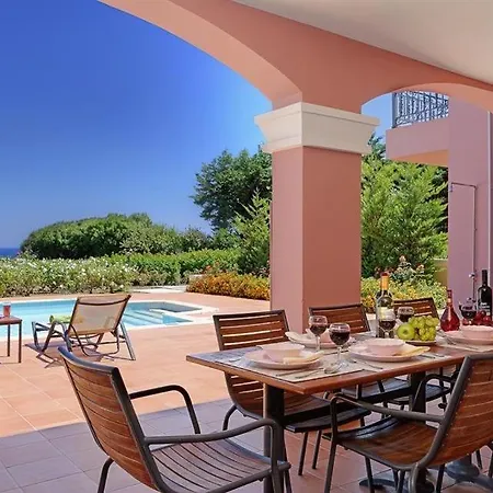 Sleeps 8 Pool Air Con Wifi 别墅 Kaligata